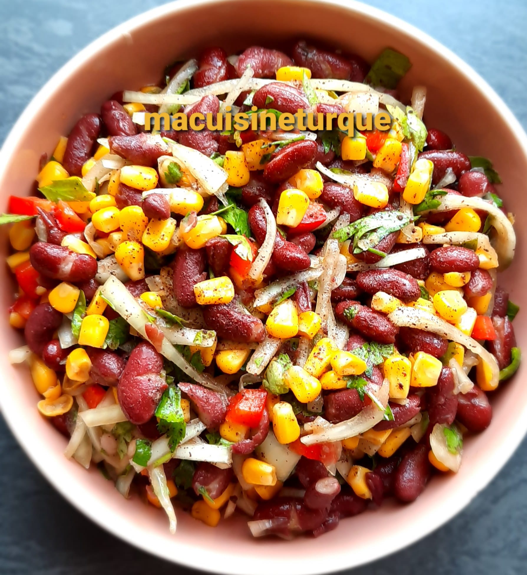 Salade de haricots rouges (kirmizi fasulye salatasi) - Ma Cuisine Turque